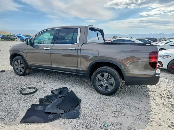 5FPYK3F74LB017772 2020 HONDA RIDGELINE - Image 2