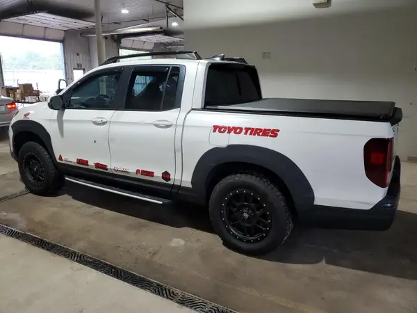 5FPYK3F75HB008862 2017 HONDA RIDGELINE - Image 2