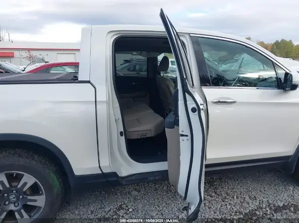 5FPYK3F75KB007587 2019 HONDA RIDGELINE - Image 8