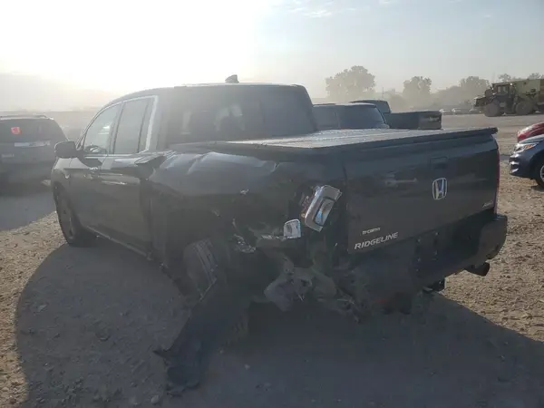 5FPYK3F75MB017216 2021 HONDA RIDGELINE - Image 2