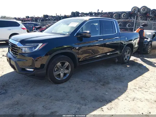 5FPYK3F75PB038913 2023 HONDA RIDGELINE - Image 2