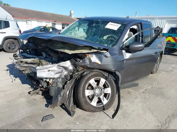 5FPYK3F76JB012599 2018 HONDA RIDGELINE - Image 2