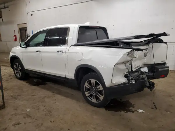 5FPYK3F76JB015213 2018 HONDA RIDGELINE - Image 2