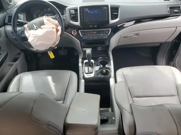 5FPYK3F76JB015695 2018 HONDA RIDGELINE - Image 8