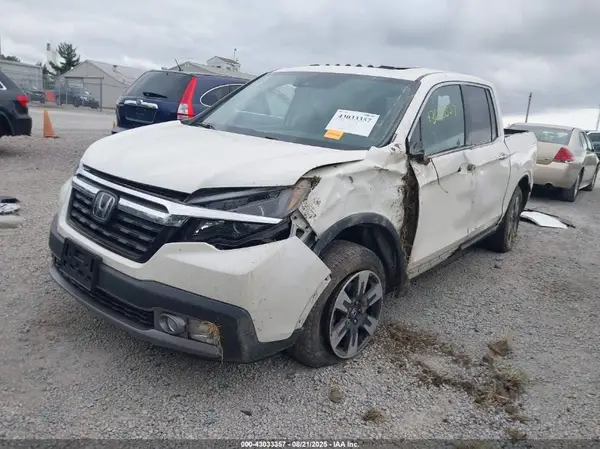 5FPYK3F76KB033678 2019 HONDA RIDGELINE - Image 2