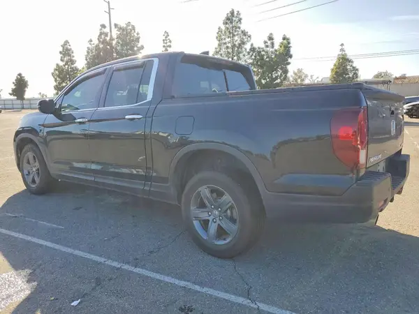 5FPYK3F76MB015359 2021 HONDA RIDGELINE - Image 2