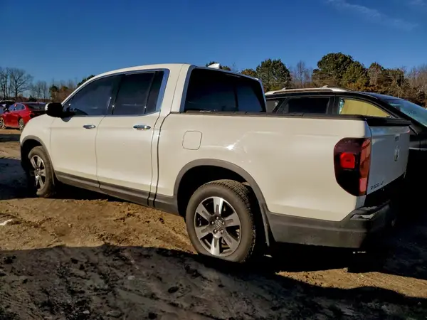 5FPYK3F77HB035349 2017 HONDA RIDGELINE - Image 2