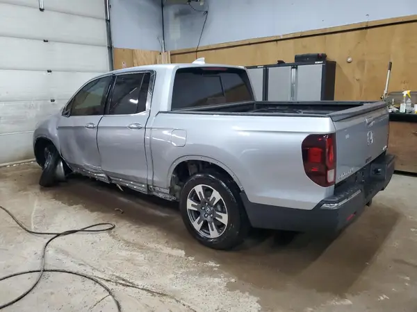 5FPYK3F77JB012899 2018 HONDA RIDGELINE - Image 2