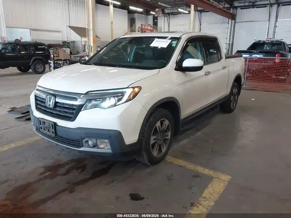 5FPYK3F77JB013924 2018 HONDA RIDGELINE - Image 2