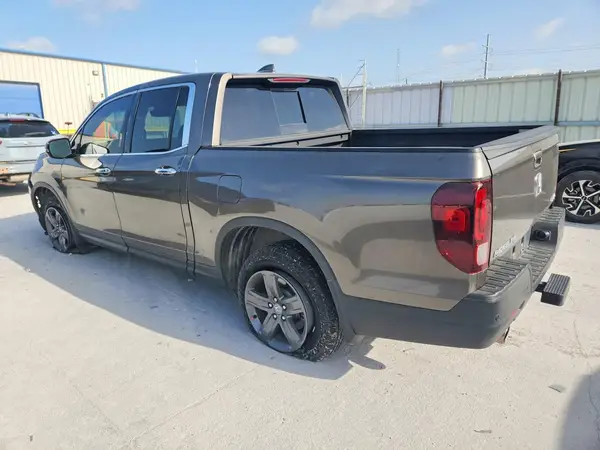 5FPYK3F77MB023812 2021 HONDA RIDGELINE - Image 2