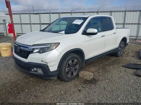 5FPYK3F78HB034887 2017 HONDA RIDGELINE - Image 2