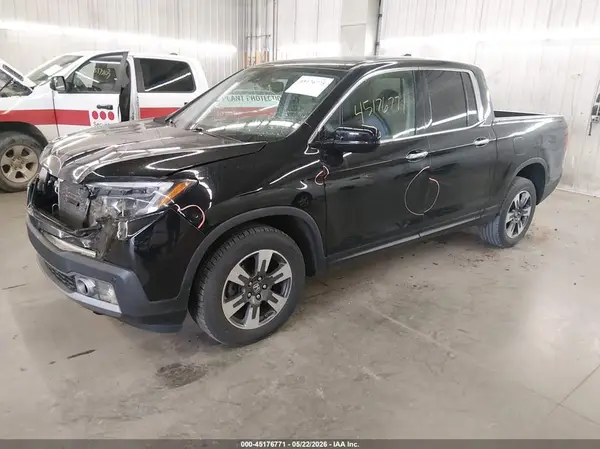 5FPYK3F78HB037868 2017 HONDA RIDGELINE - Image 2