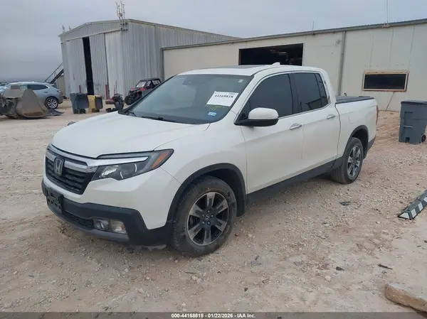 5FPYK3F78JB010076 2018 HONDA RIDGELINE - Image 2