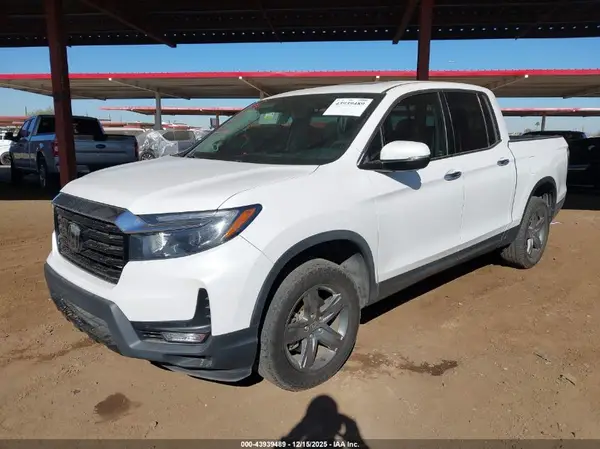 5FPYK3F78PB013696 2023 HONDA RIDGELINE - Image 2