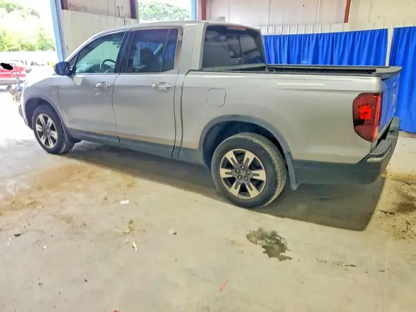 5FPYK3F7XHB006086 2017 HONDA RIDGELINE - Image 2