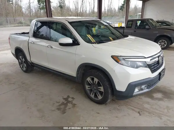 5FPYK3F7XHB030551 2017 HONDA RIDGELINE - Image 1