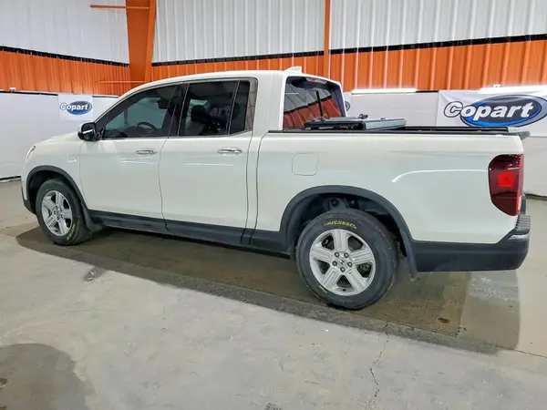5FPYK3F7XHB503042 2017 HONDA RIDGELINE - Image 2