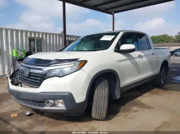 5FPYK3F7XJB003436 2018 HONDA RIDGELINE - Image 2