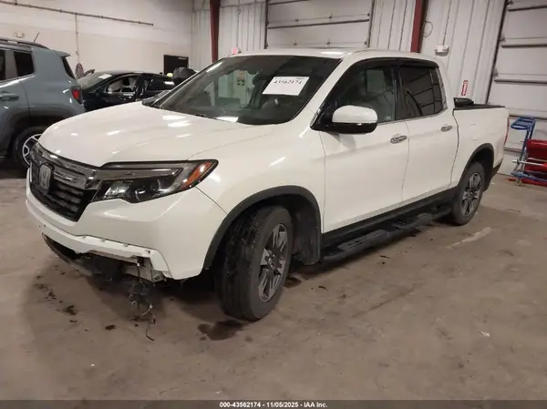 5FPYK3F7XKB003003 2019 HONDA RIDGELINE - Image 2