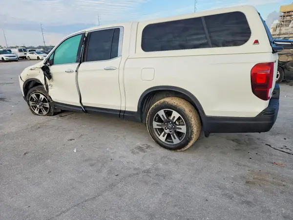 5FPYK3F7XKB005673 2019 HONDA RIDGELINE - Image 2