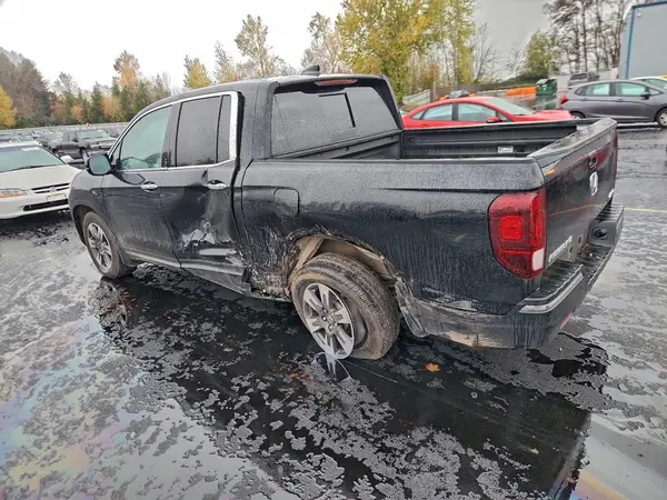 5FPYK3F7XKB010565 2019 HONDA RIDGELINE - Image 2