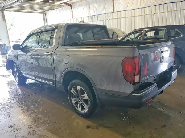 5FPYK3F7XKB017256 2019 HONDA RIDGELINE - Image 2
