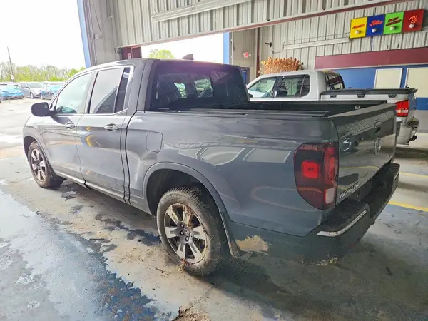 5FPYK3F7XKB035868 2019 HONDA RIDGELINE - Image 2
