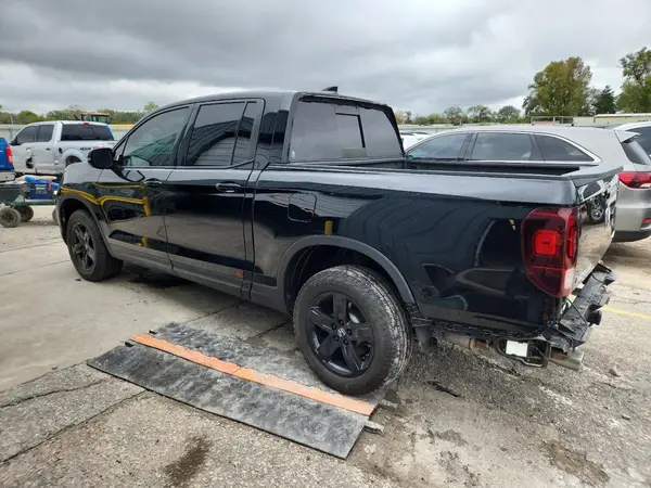 5FPYK3F80NB011012 2022 HONDA RIDGELINE - Image 2