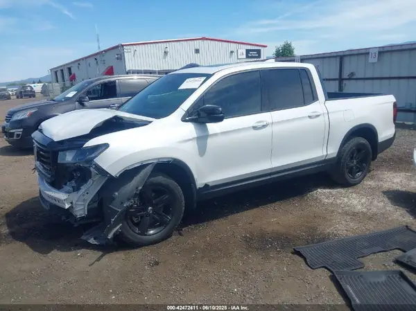 5FPYK3F80NB039490 2022 HONDA RIDGELINE - Image 2
