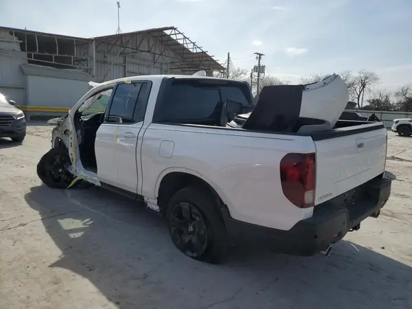 5FPYK3F80RB002574 2024 HONDA RIDGELINE - Image 2
