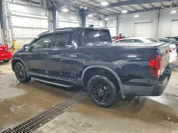 5FPYK3F81HB005871 2017 HONDA RIDGELINE - Image 2