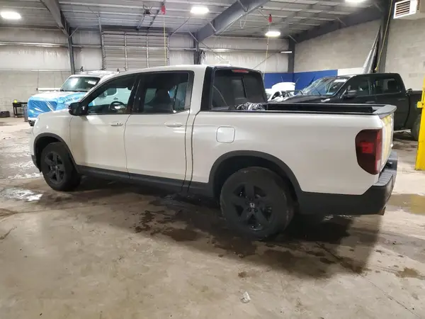 5FPYK3F81PB061002 2023 HONDA RIDGELINE - Image 2