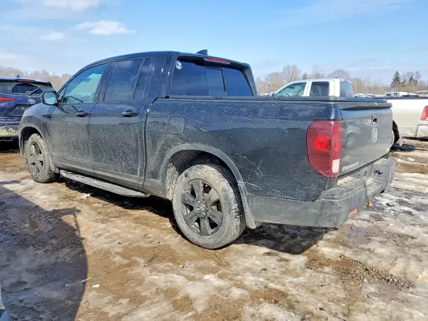 5FPYK3F82JB010776 2018 HONDA RIDGELINE - Image 2