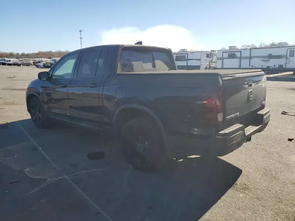 5FPYK3F82JB015041 2018 HONDA RIDGELINE - Image 2