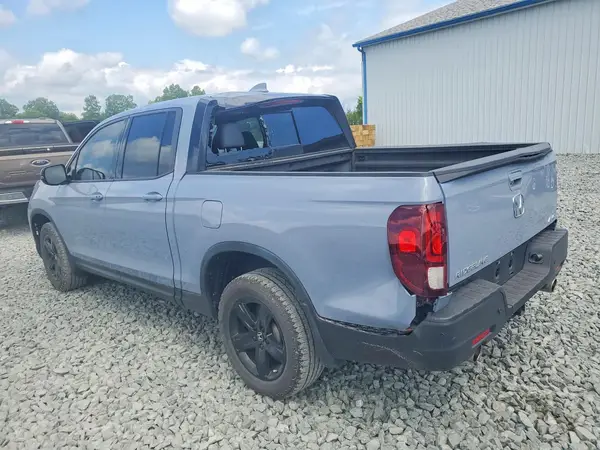 5FPYK3F83PB033864 2023 HONDA RIDGELINE - Image 2