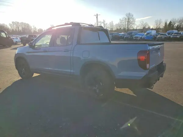 5FPYK3F83PB053936 2023 HONDA RIDGELINE - Image 2