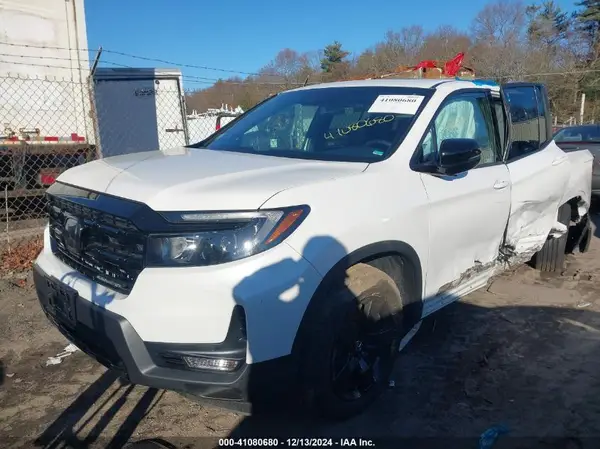5FPYK3F83RB000219 2024 HONDA RIDGELINE - Image 2
