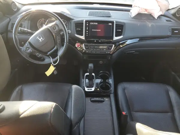 5FPYK3F88HB015975 2017 HONDA RIDGELINE - Image 8