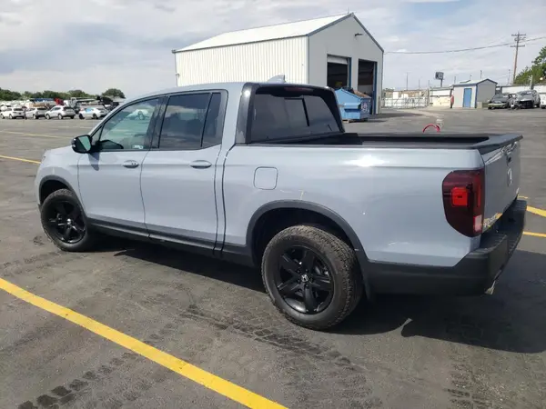5FPYK3F88NB032013 2022 HONDA RIDGELINE - Image 2