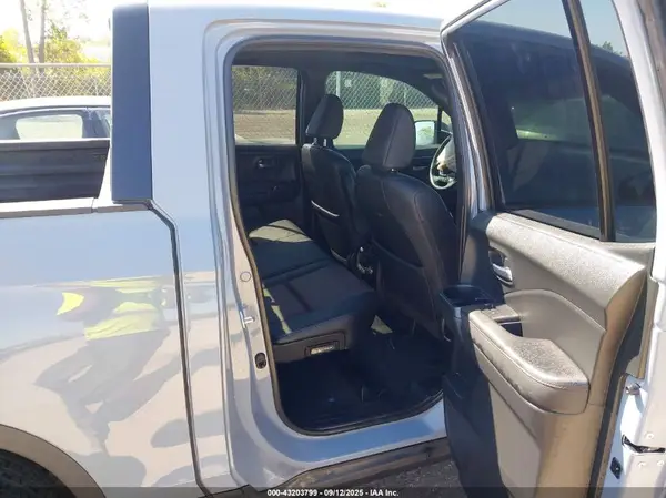 5FPYK3F88PB032001 2023 HONDA RIDGELINE - Image 8