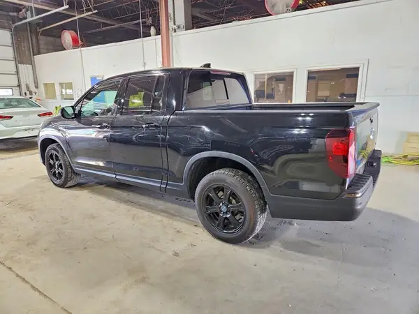 5FPYK3F8XHB023639 2017 HONDA RIDGELINE - Image 2