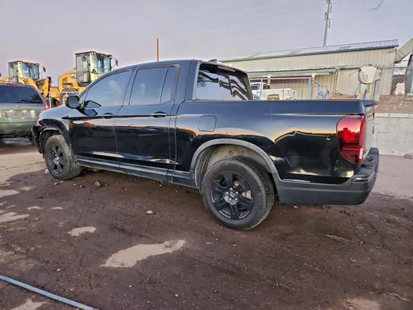 5FPYK3F8XHB036990 2017 HONDA RIDGELINE - Image 2