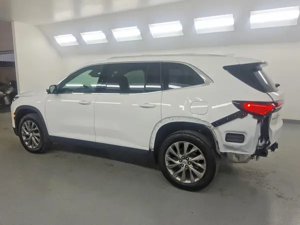5GAERAKS0TJ217404 2026 BUICK ENCLAVE - Image 2