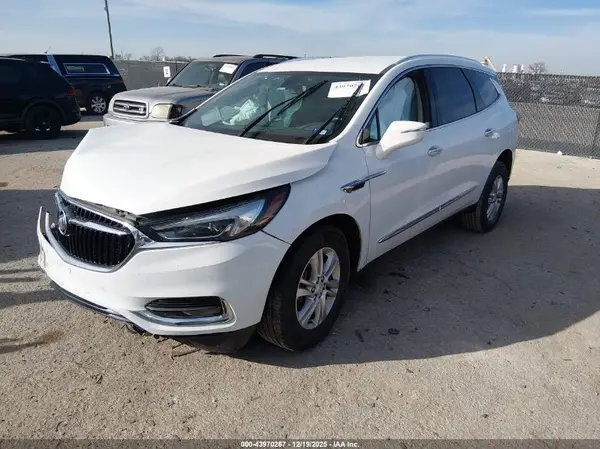 5GAERAKW9KJ136712 2019 BUICK ENCLAVE - Image 2