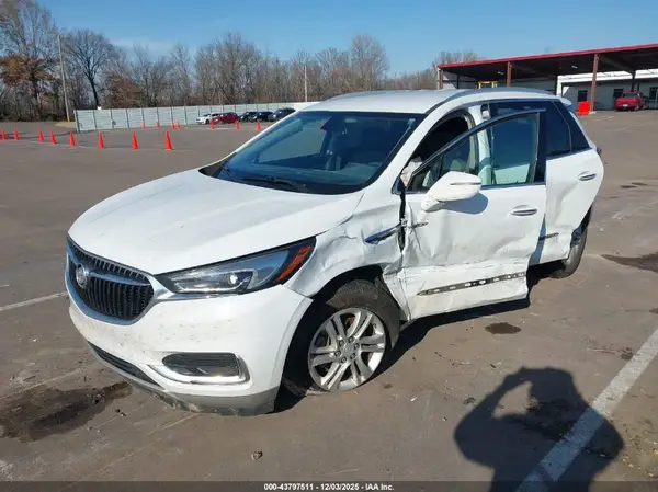 5GAERAKW9LJ281377 2020 BUICK ENCLAVE - Image 2