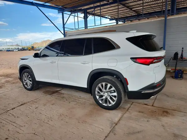 5GAERARS3SJ180417 2025 BUICK ENCLAVE - Image 2