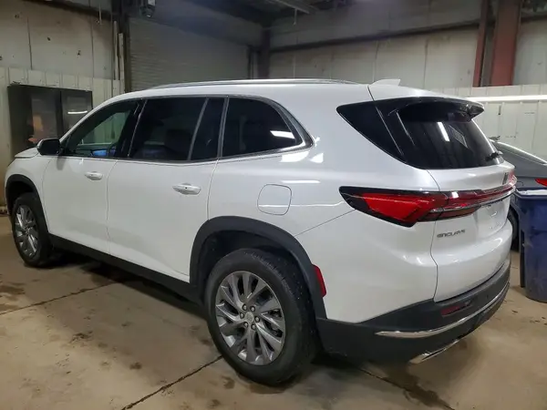 5GAERARS4SJ105712 2025 BUICK ENCLAVE - Image 2