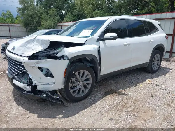 5GAERARS5SJ212381 2025 BUICK ENCLAVE - Image 2