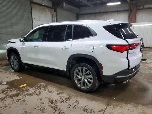 5GAERARS8SJ104742 2025 BUICK ENCLAVE - Image 2