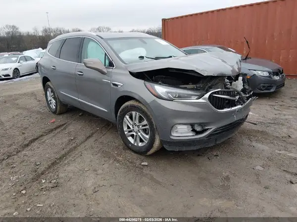 5GAERBCWXJJ140966 2018 BUICK ENCLAVE - Image 1